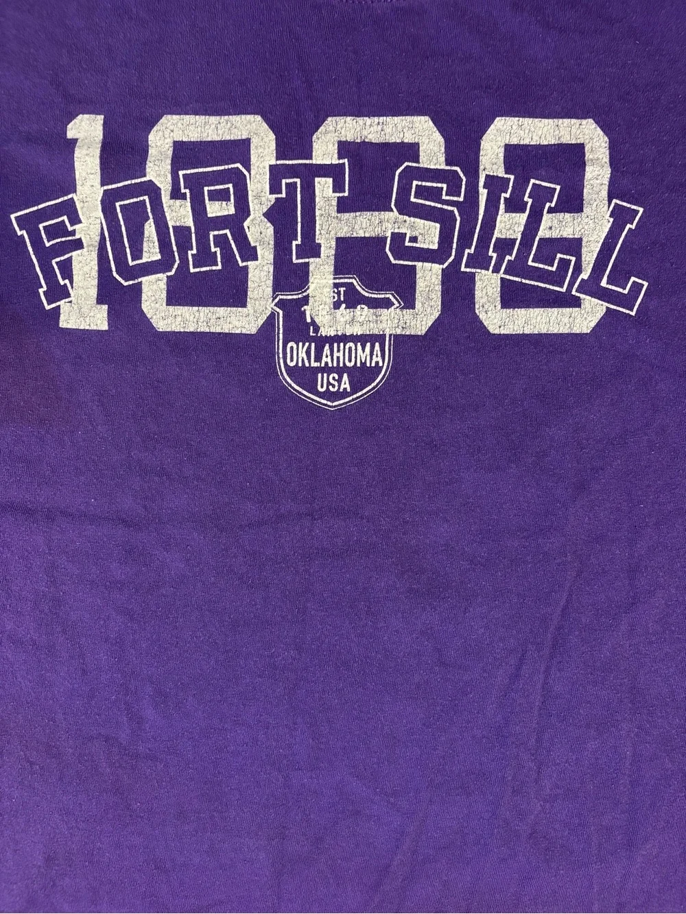 Gildan Men’s Purple Fort Sill Oklahoma Graphic Tee